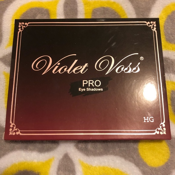 Make Up - Picture 2 of 4